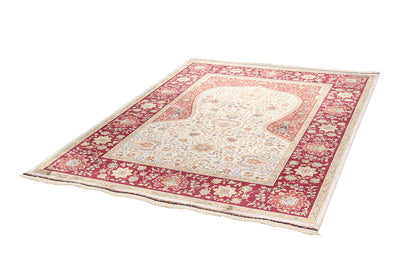 Tappeto Stile Orientale Qoum Shah - Effetto Seta - Disegno Classico - Rosso Crema - CarpetLiving