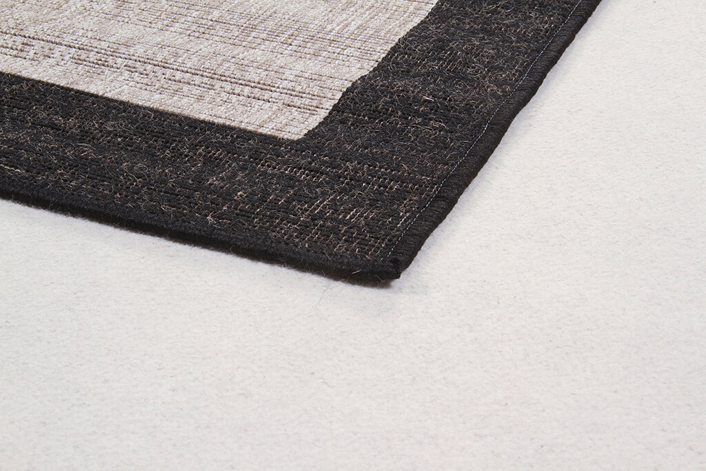 Tappeto Interno Esterno Veranda E Grey – Effetto Juta – Grigio e Nero