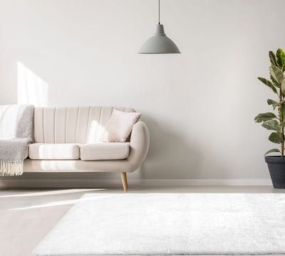 Tappeto Touch White bianco tinta unita in vello spesso e morbido – termoisolante - CarpetLiving