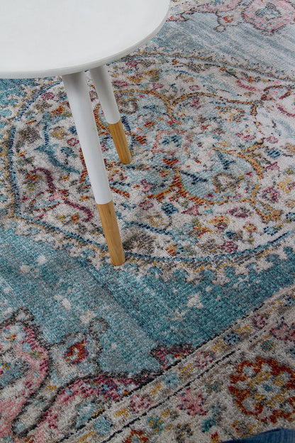 MAGGIO A LIGHTBLUE