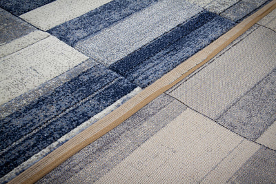 Tappeto Moderno Ray Geometrico - Blu Bianco - Antiscivolo | Ideale per Soggiorno, Camera da Letto, Sala da Pranzo - CarpetLiving