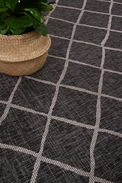 Tappeto da Esterno - Cross Black - Indoor/Outdoor - Nero | Ideale per Terrazze, Balconi, Patio, Verande - CarpetLiving