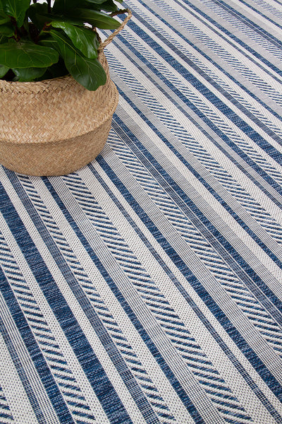 Tappeto a righe Stripes Blue - lavabile da esterno - CarpetLiving
