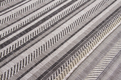 Tappeto a righe Stripes Grey per interni ed esterni - CarpetLiving