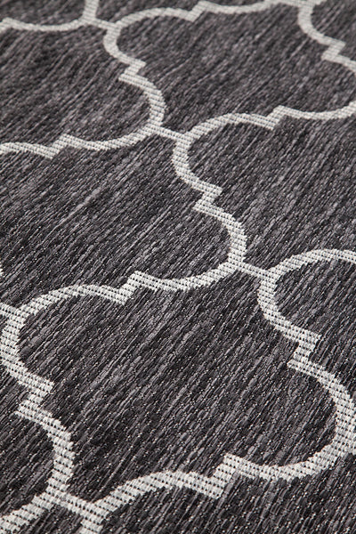 Tappeto Trellis Black nero geometrico in polipropilene per interni ed esterni - CarpetLiving