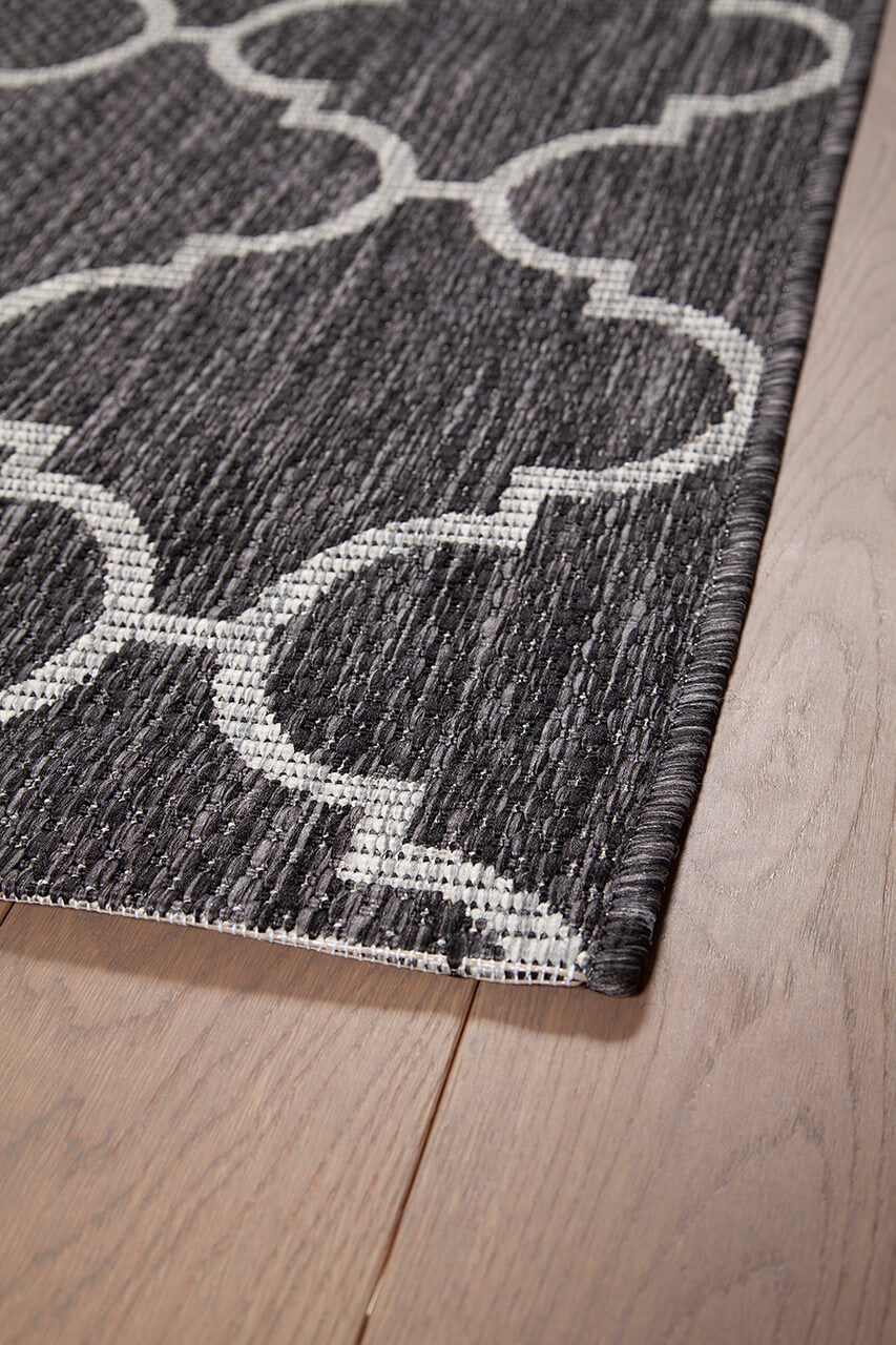 TRELLIS BLACK