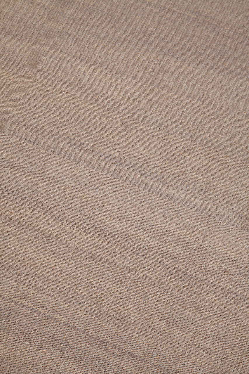 UBIQUE BEIGE