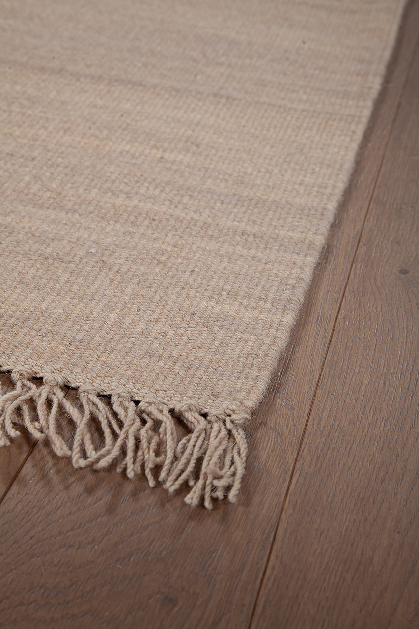 UBIQUE BEIGE