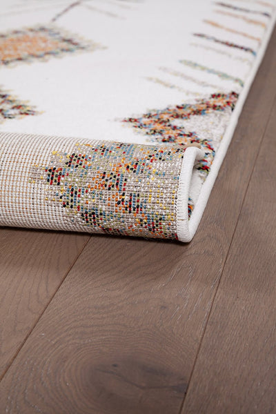Tappeto Bianco Tribale Amira 6 - Antiscivolo - Ideale per Soggiorno e Camera da Letto - CarpetLiving