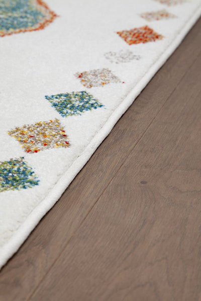 Tappeto Bianco Tribale Amira 7 - Antiscivolo - Ideale per Soggiorno e Camera da Letto - CarpetLiving