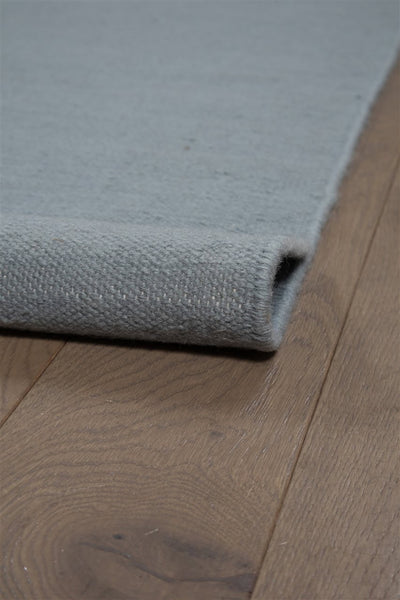 Tappeto Blu Acqua in Lana - Realizzato a Mano - Tinta Unita | Ideale per Soggiorno, Sala da Pranzo, Camera da Letto - CarpetLiving