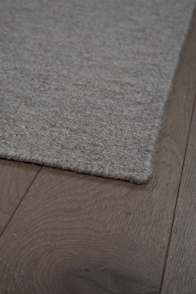 Tappeto Taupe in Lana - Realizzato a Mano - Tinta Unita | Ideale per Soggiorno, Sala da Pranzo, Camera da Letto - CarpetLiving