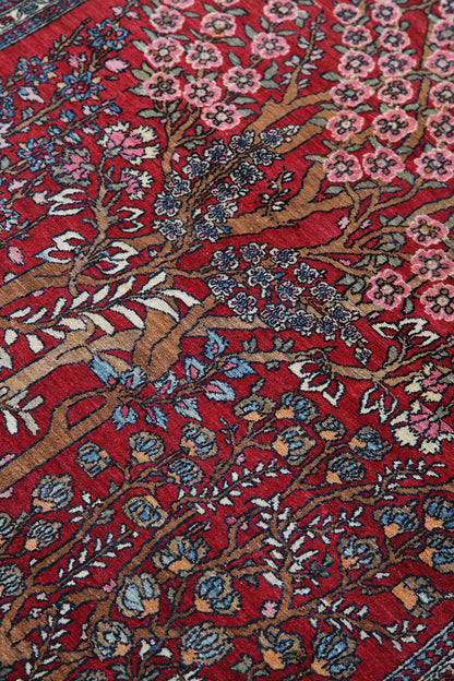 Authentic Antique Persian Isfahan Rug | Hand-Knotted 210x135cm