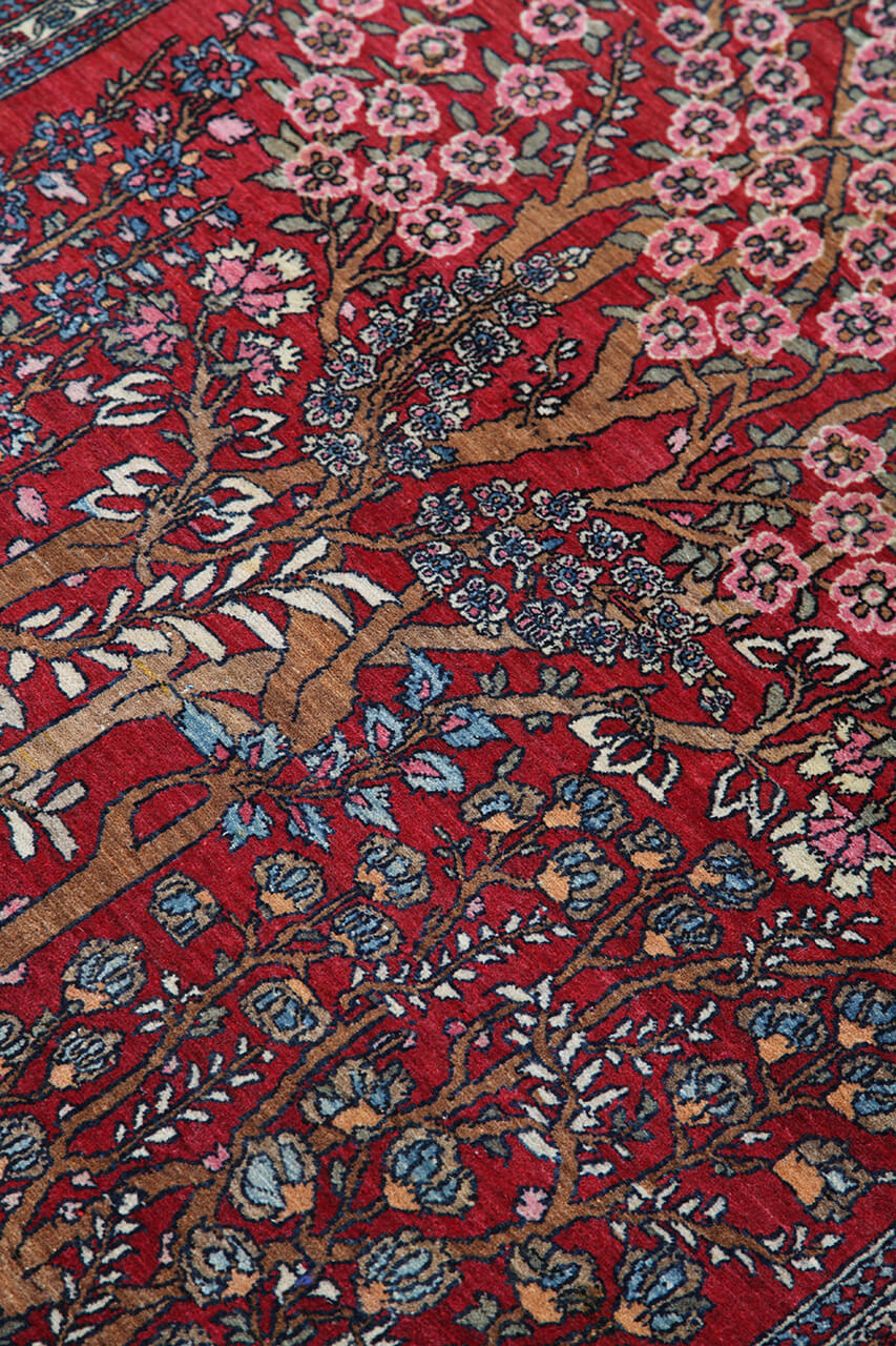 Authentic Antique Persian Isfahan Rug | Hand-Knotted 210x135cm