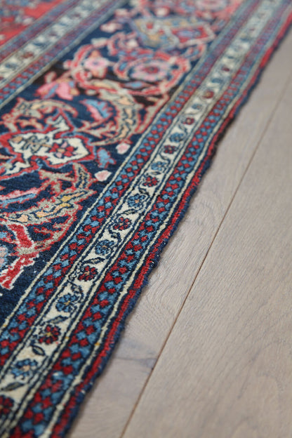 Authentic Antique Persian Isfahan Rug | Hand-Knotted 210x135cm