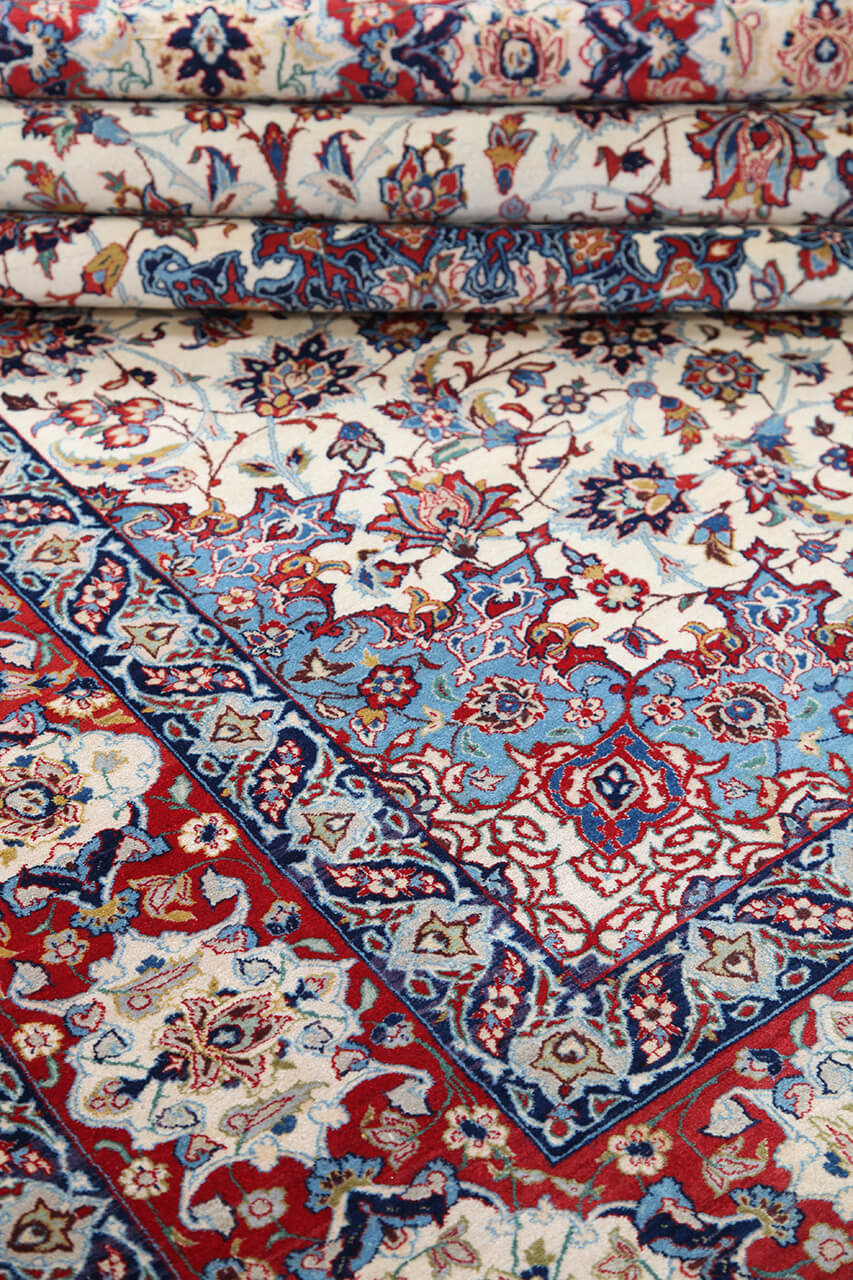 Authentic Antique Persian Isfahan Rug | Hand-Knotted 220x152cm
