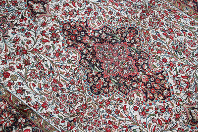 Tappeto Persiano QUM in seta 208x131cm