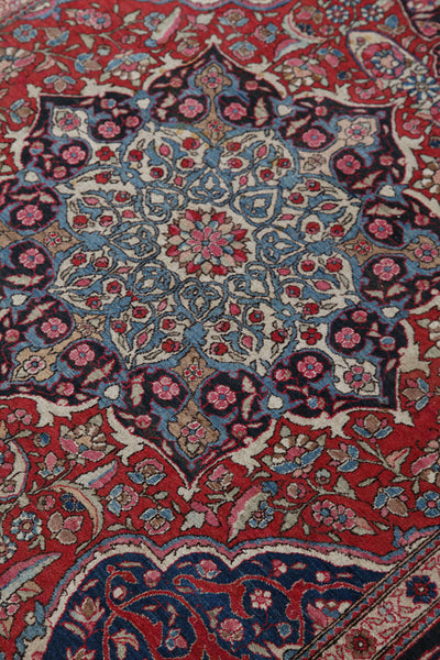 Authentic Antique Persian Isfahan Rug | Hand-Knotted 211x152cm