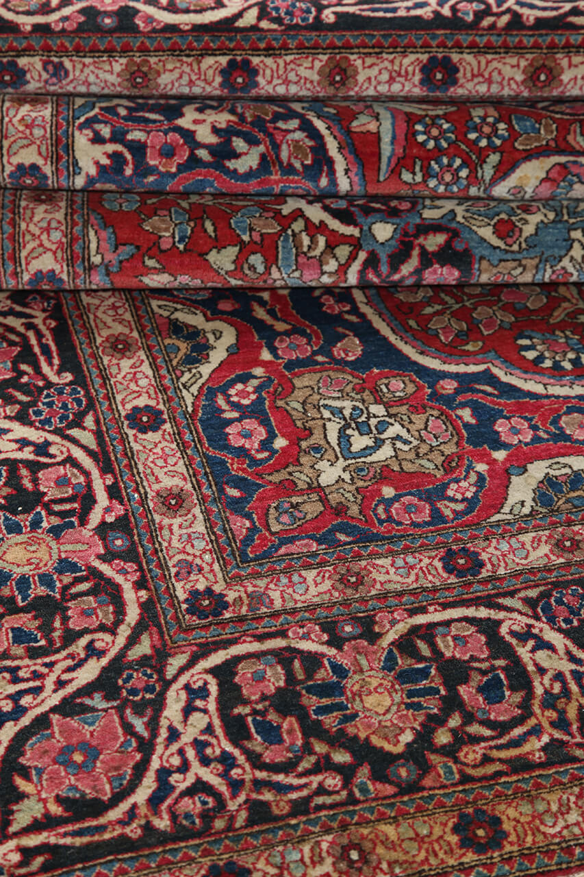 Authentic Antique Persian Isfahan Rug | Hand-Knotted 211x152cm