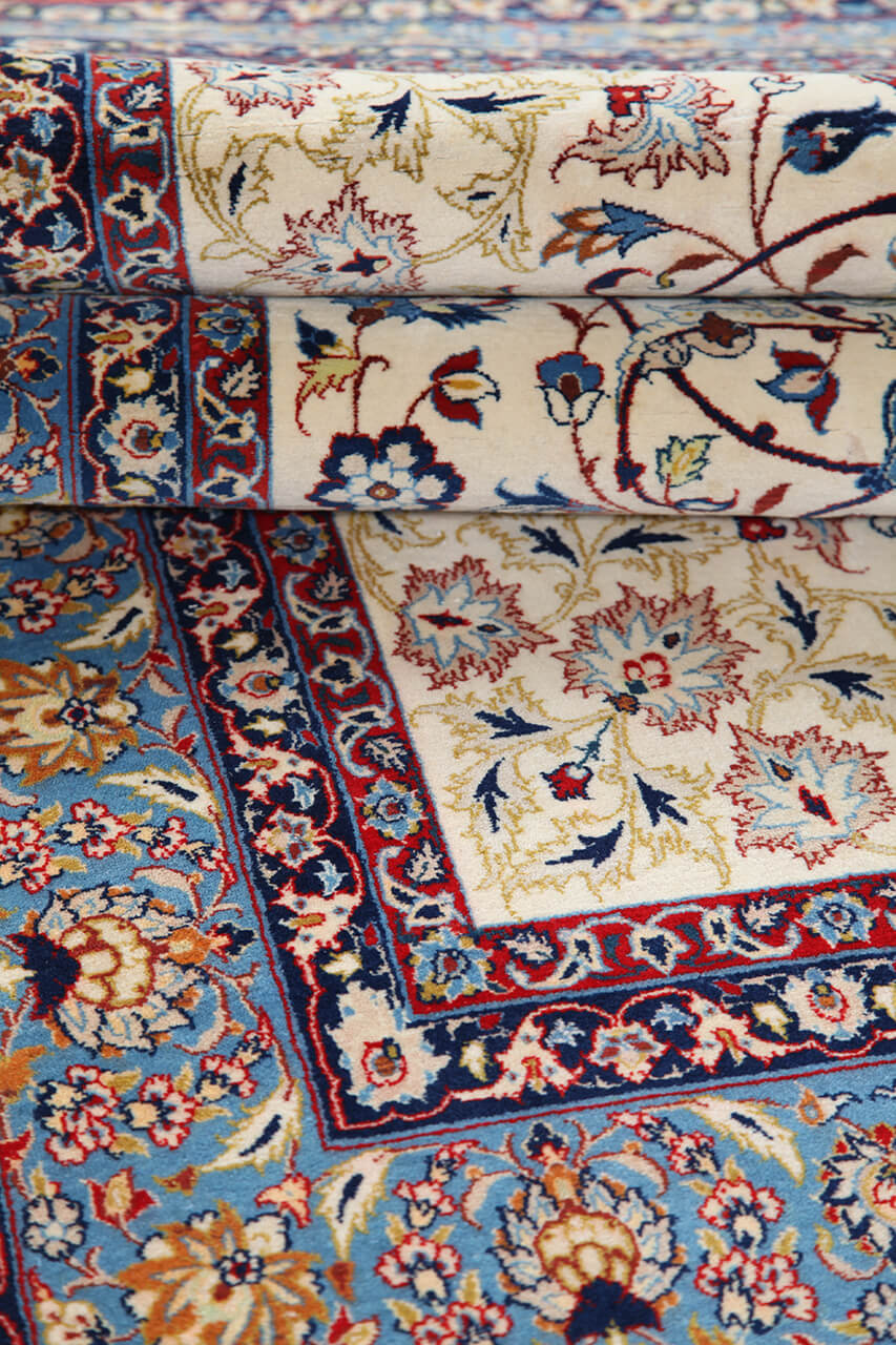 Authentic Antique Persian Isfahan Rug | Hand-Knotted 166x109cm