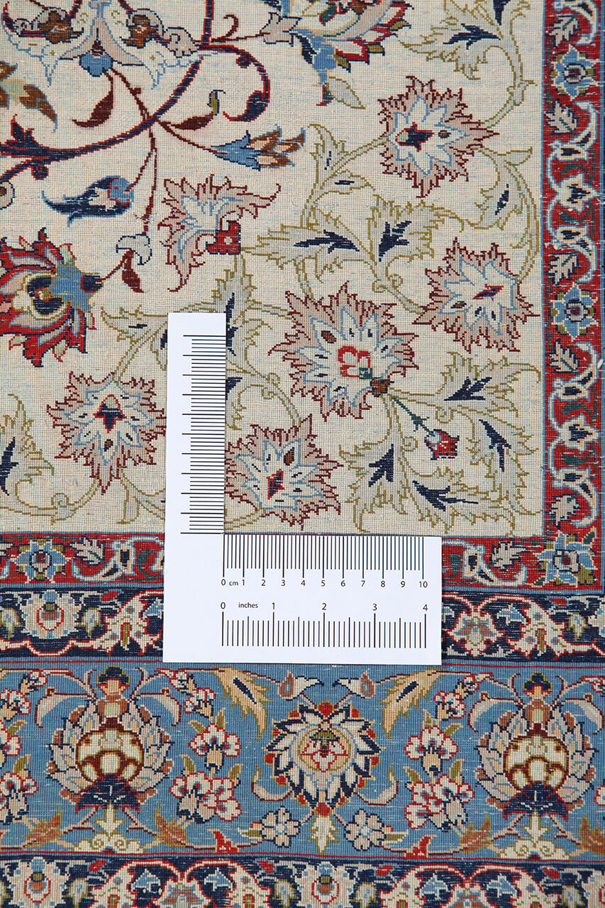 Authentic Antique Persian Isfahan Rug | Hand-Knotted 166x109cm