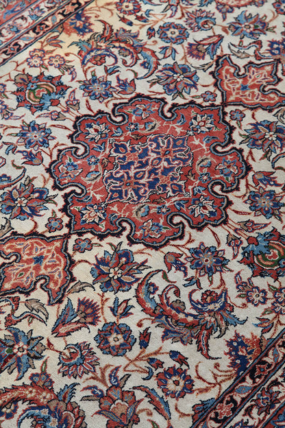 Authentic Antique Persian Isfahan Rug | Hand-Knotted 212x147cm