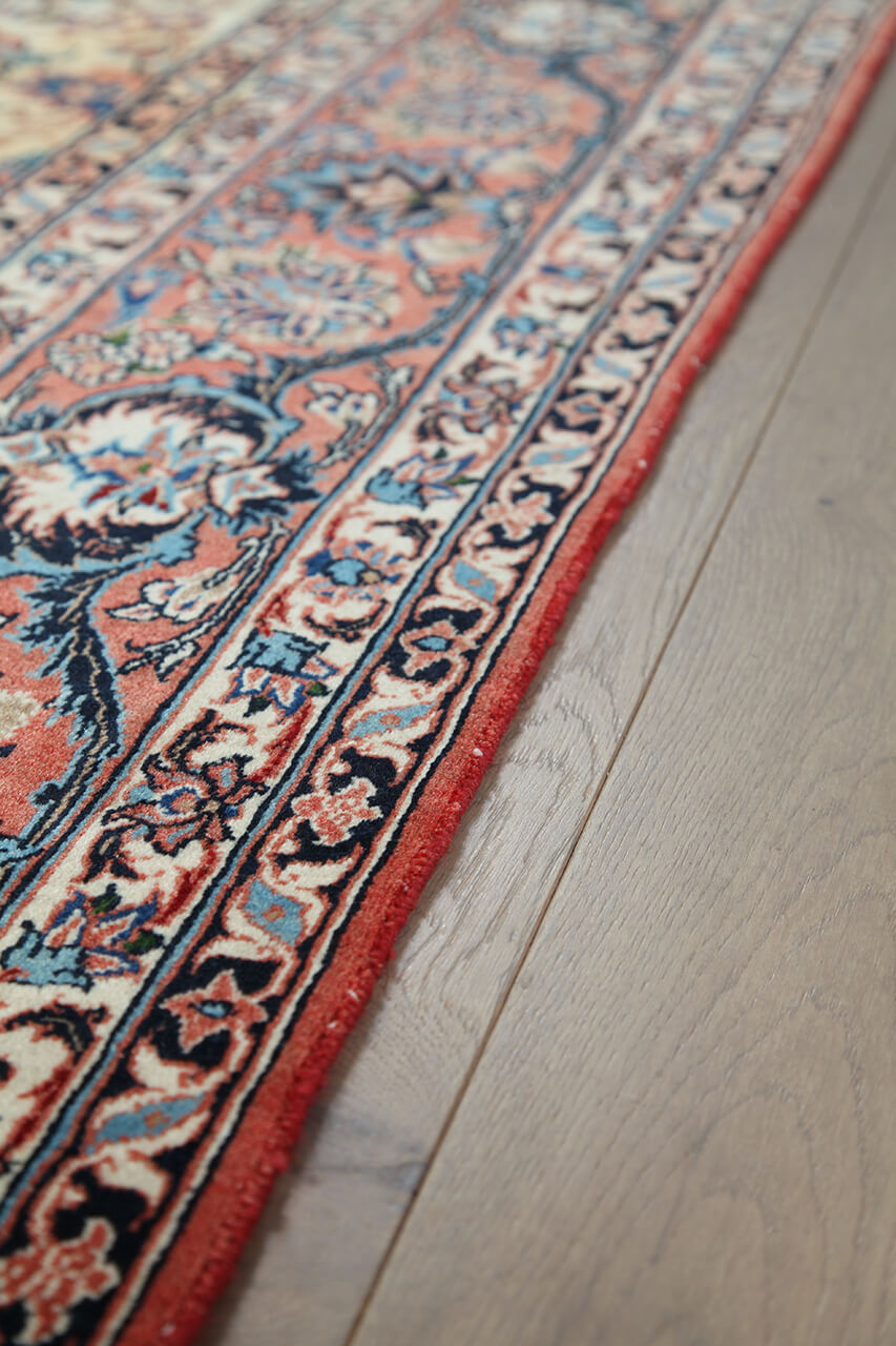 Authentic Antique Persian Isfahan Rug | Hand-Knotted 212x147cm