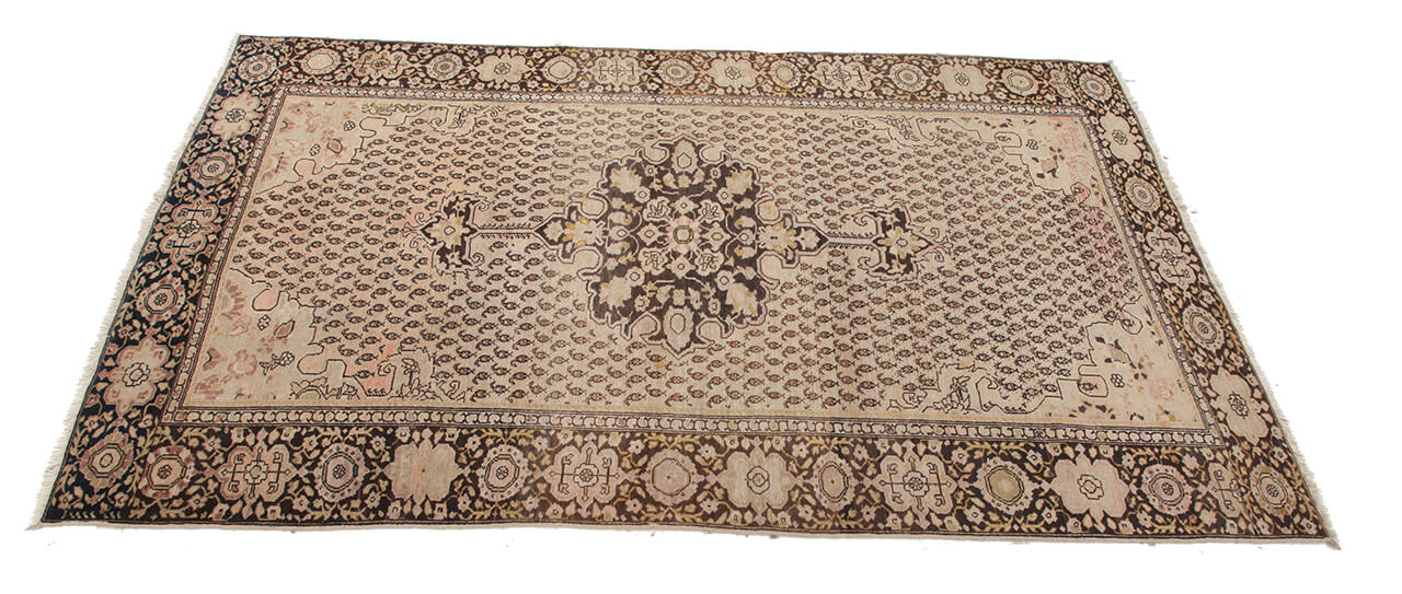 Authentic Antique Persian Farahan Rug | Hand-Knotted 191x119cm