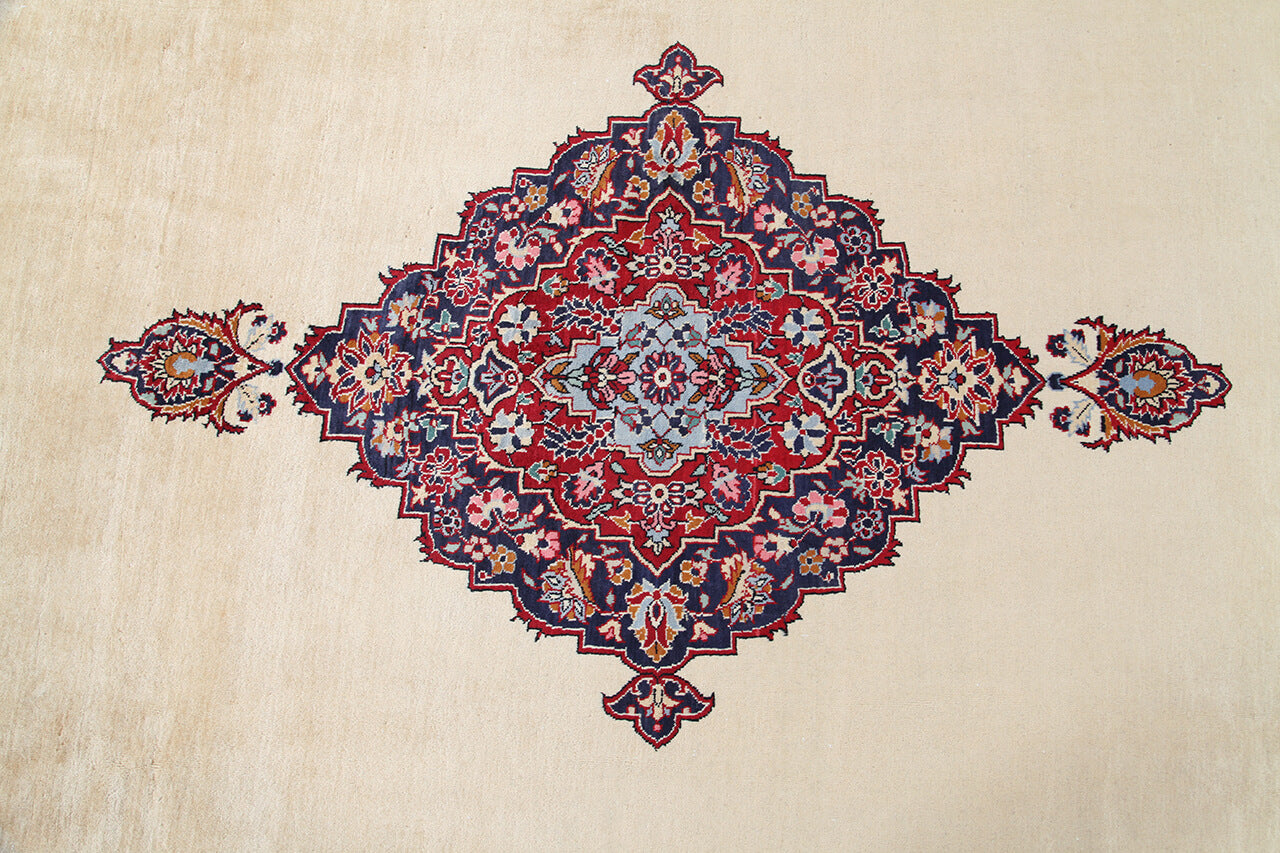 Persian Isfahan Silk & Wool Rug 281_187 cm