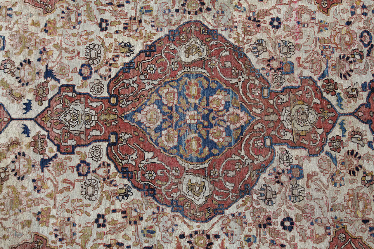 Authentic Antique Persian Isfahan Rug | Hand-Knotted 205x130cm