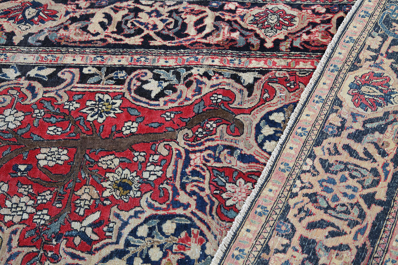 Authentic Antique Persian Isfahan Rug | Hand-Knotted 200x129cm