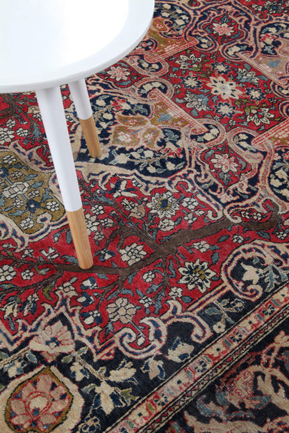 Authentic Antique Persian Isfahan Rug | Hand-Knotted 200x129cm