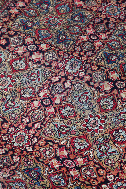 Authentic Antique Persian Isfahan Rug | Hand-Knotted 209x135cm