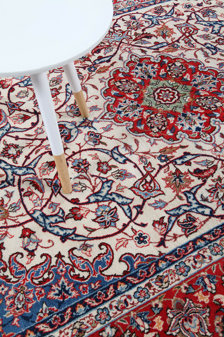 Persian Isfahan Silk & Wool Rug 224_148 cm