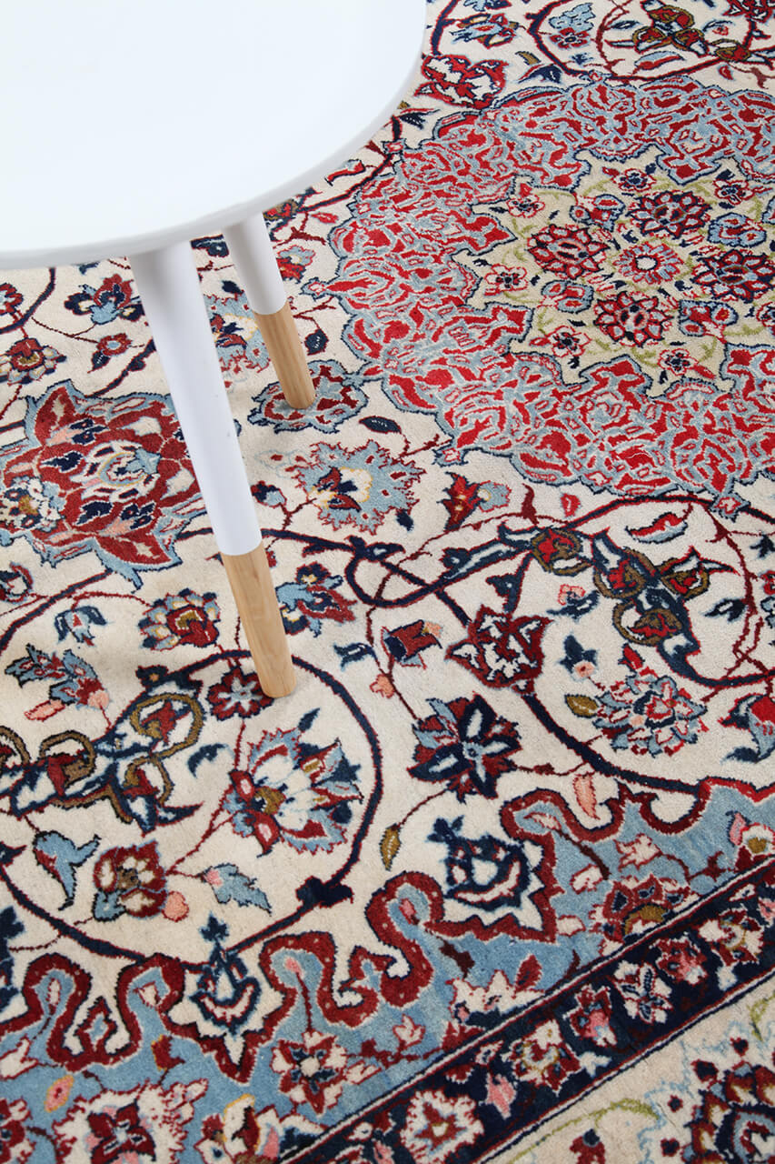 Persian Isfahan Silk & Wool Rug 225_149 cm
