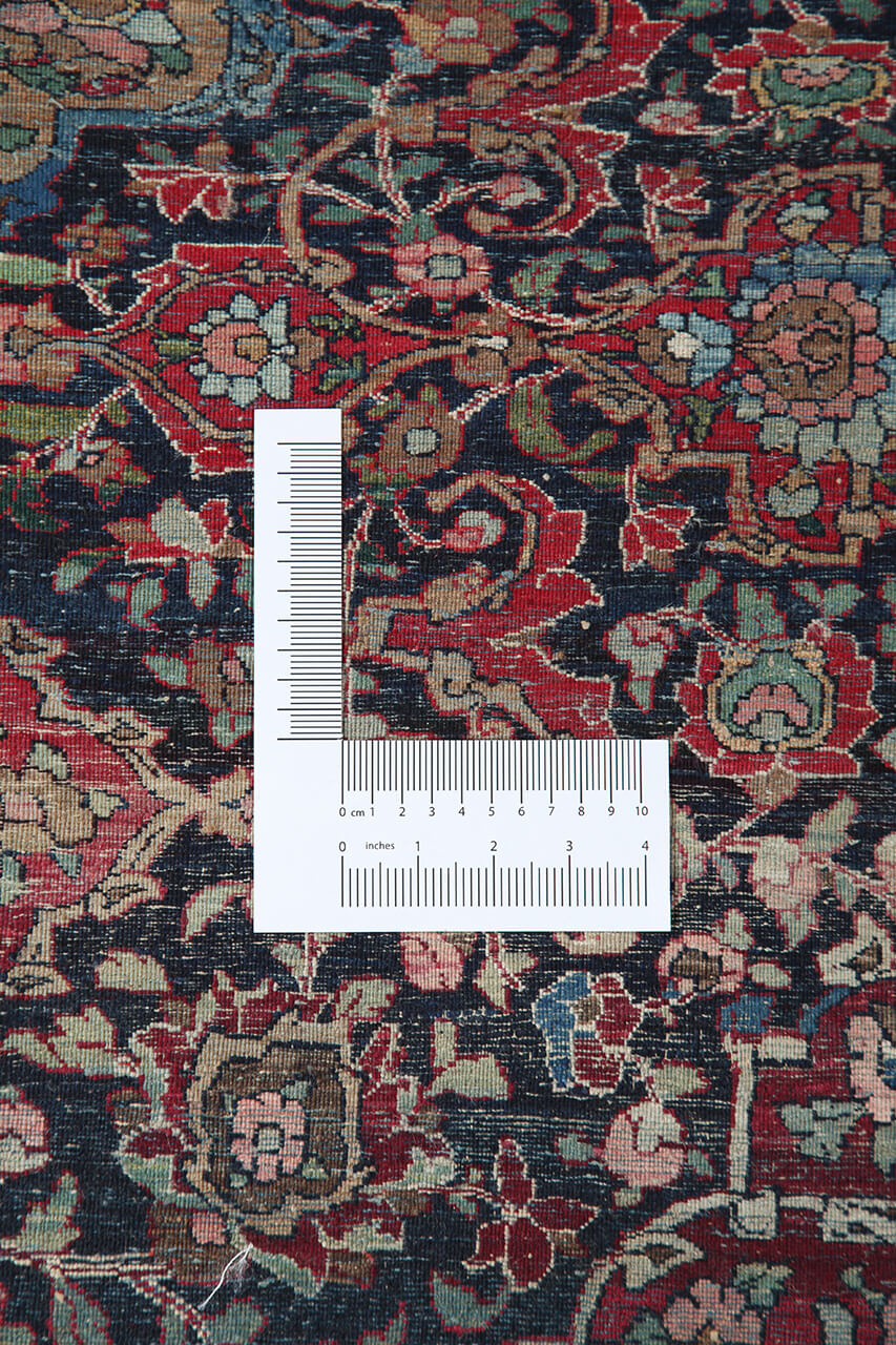 Authentic Antique Persian Isfahan Rug | Hand-Knotted 190x130cm