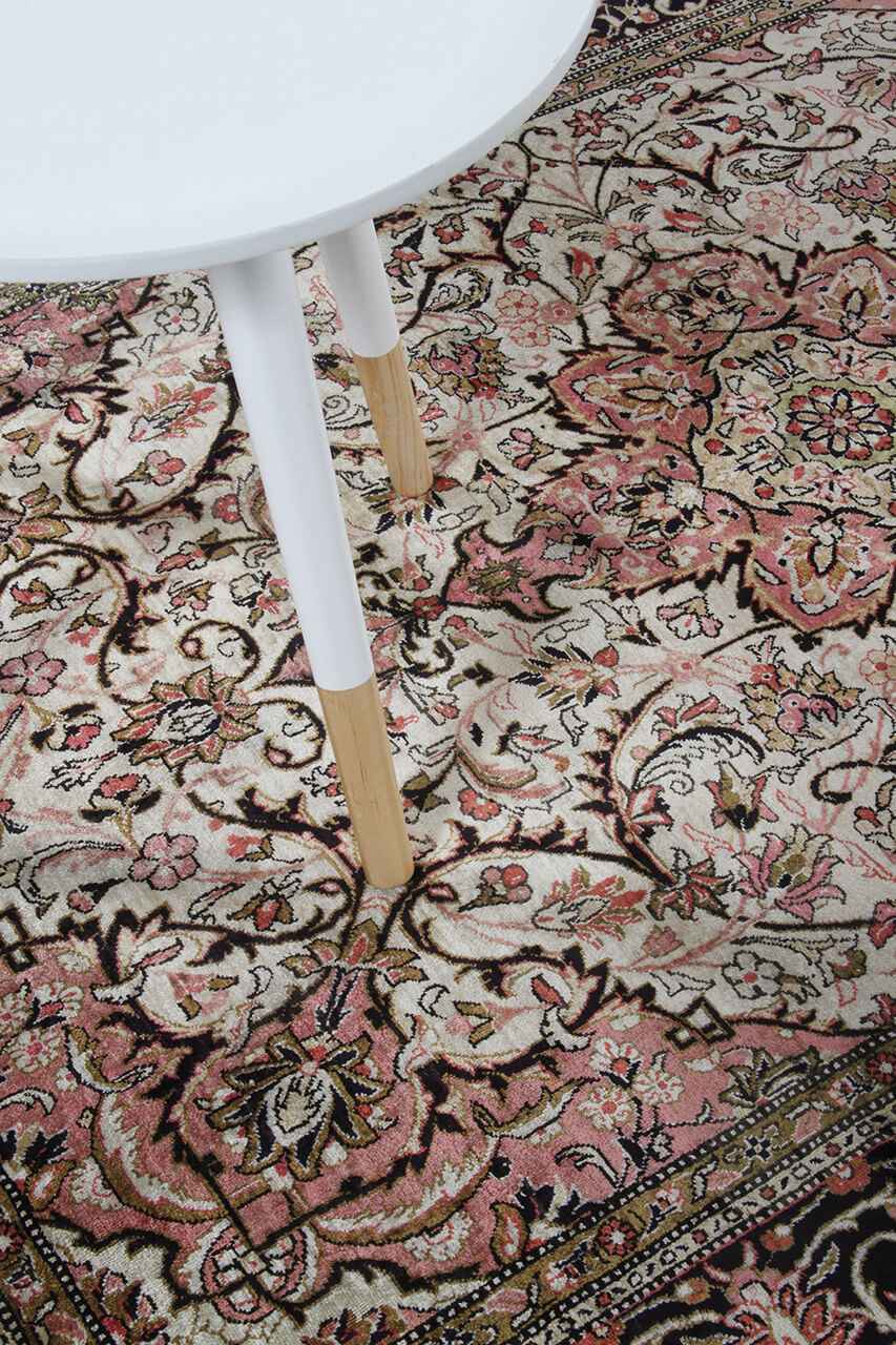 Persian Qum Silk Rug 158_103 cm