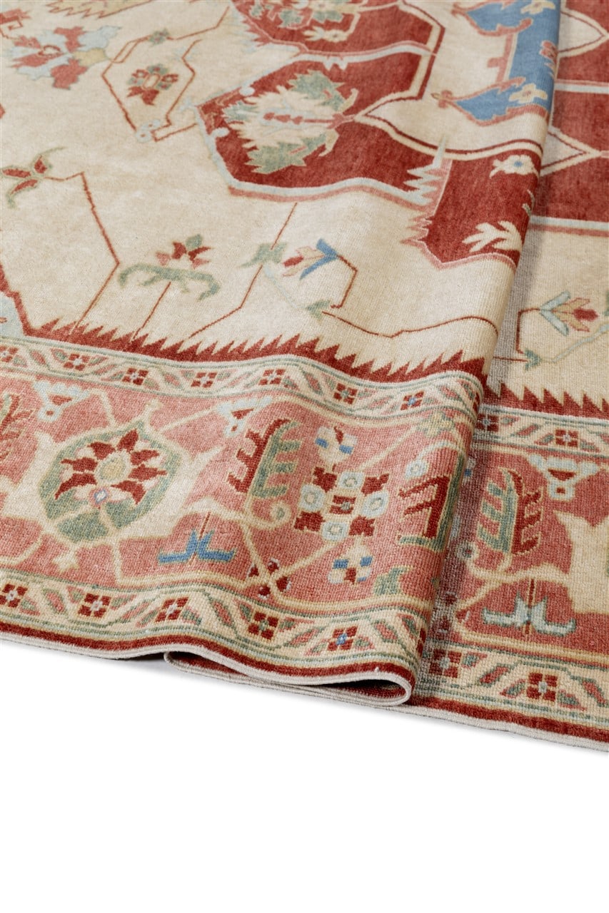 Handmade Serapi Oriental Wool Rug - 323x264cm