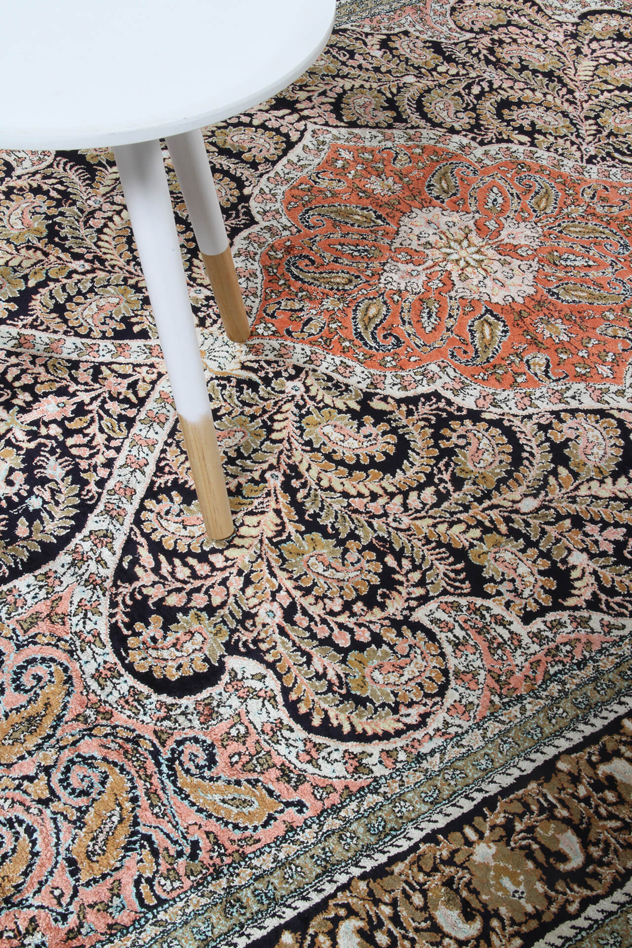 Persian Qum Silk Rug 204_135 cm