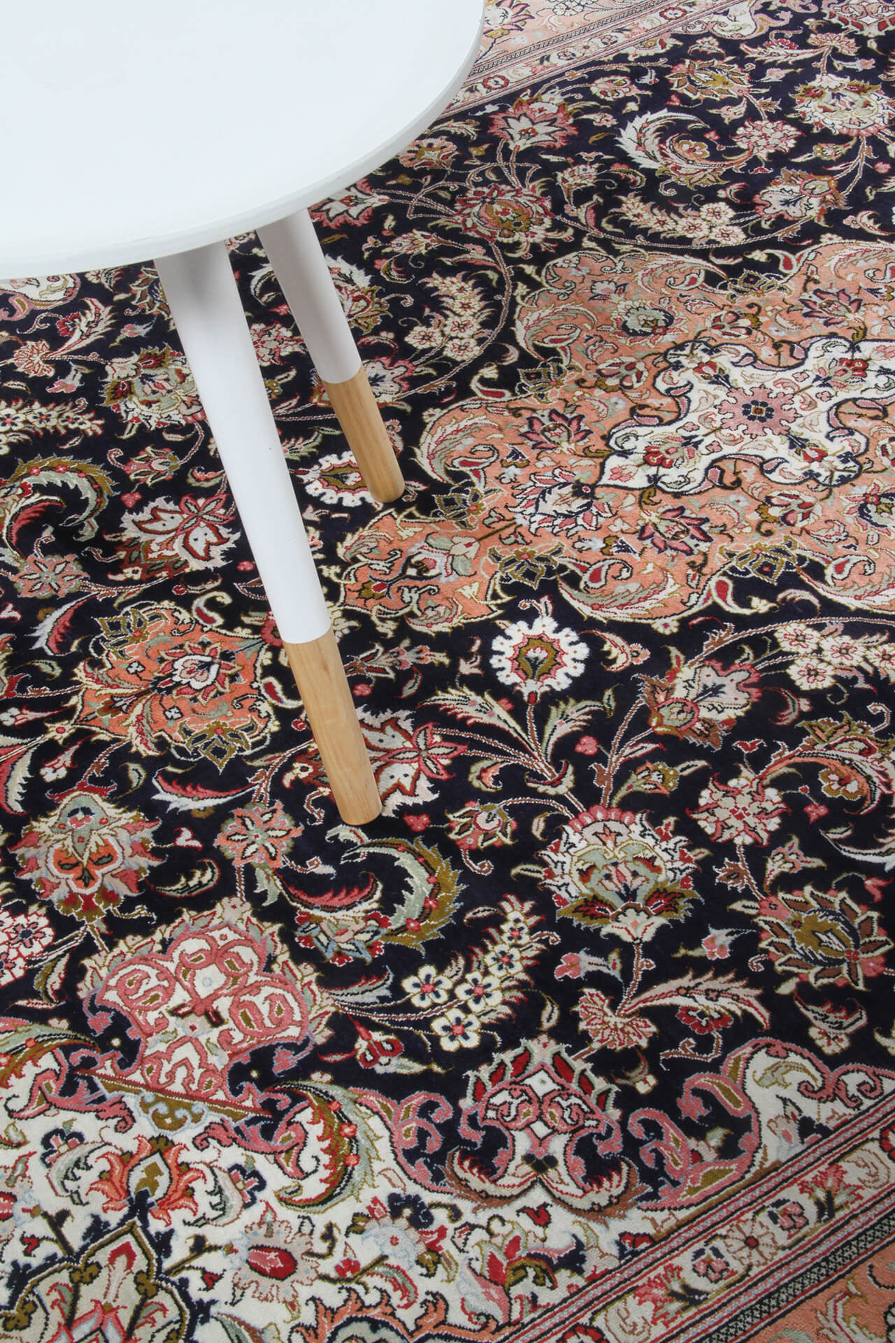 Persian Qum Silk Rug 200_137 cm