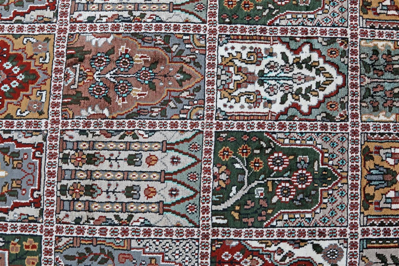 Tappeto Agra in Viscosa  - Effetto Seta - Stile Orientale  310x213cm - CarpetLiving