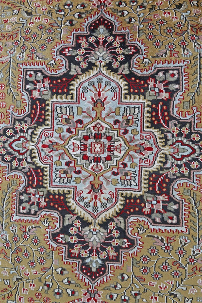 Tappeto Agra in Viscosa  - Effetto Seta - Stile Orientale  316x210cm - CarpetLiving