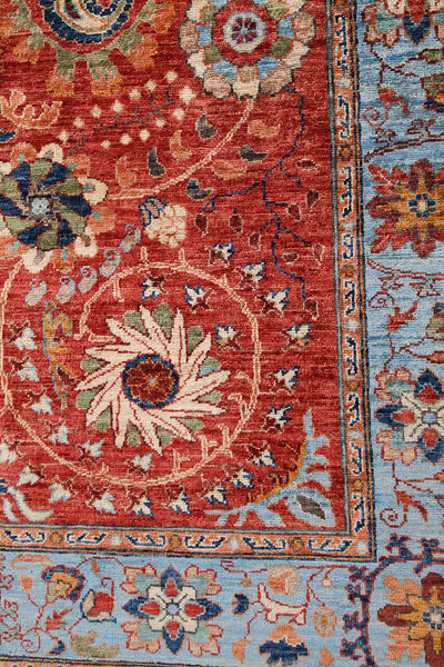 Handmade Ziegler Decorative Floral Rug, 242x166cm