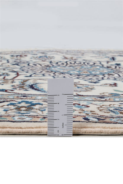 Fine Persian Nain Corner Rug 9La 130_130 cm