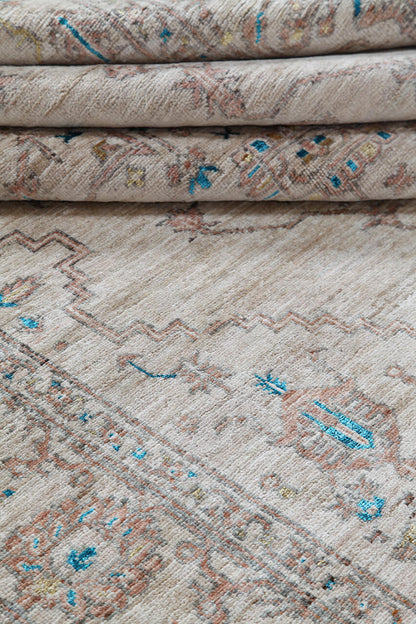 Handmade Ziegler Decorative Floral Rug, 238x175cm