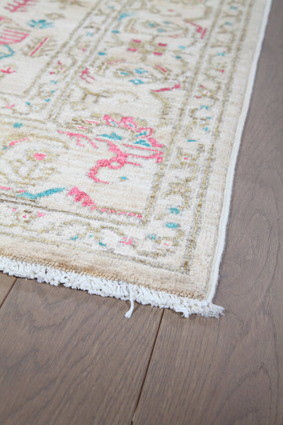 Handmade Ziegler Decorative Floral Rug, 233x169cm