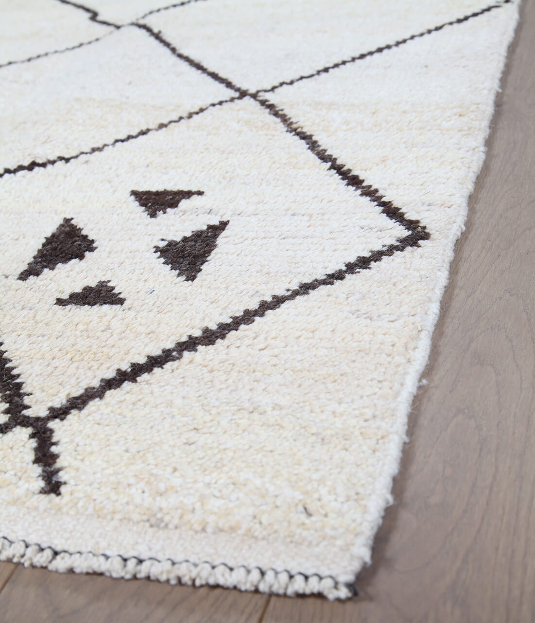 Taimany - Multicolor Tribal Wool Rug - Hand-Knotted 240x150cm