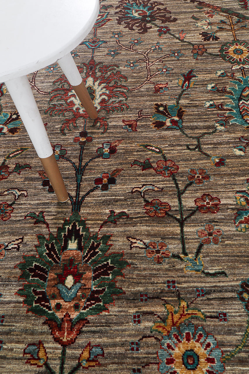 Handmade Ziegler Decorative Floral Rug, 218x203cm