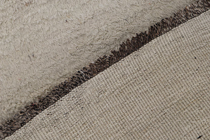 Modern design white plain Berber style carpet, handmade 237x174cm