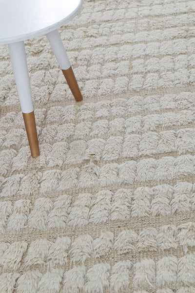 Tappeto design moderno bianco stile berbero, fatto a mano 236x179cm - CarpetLiving